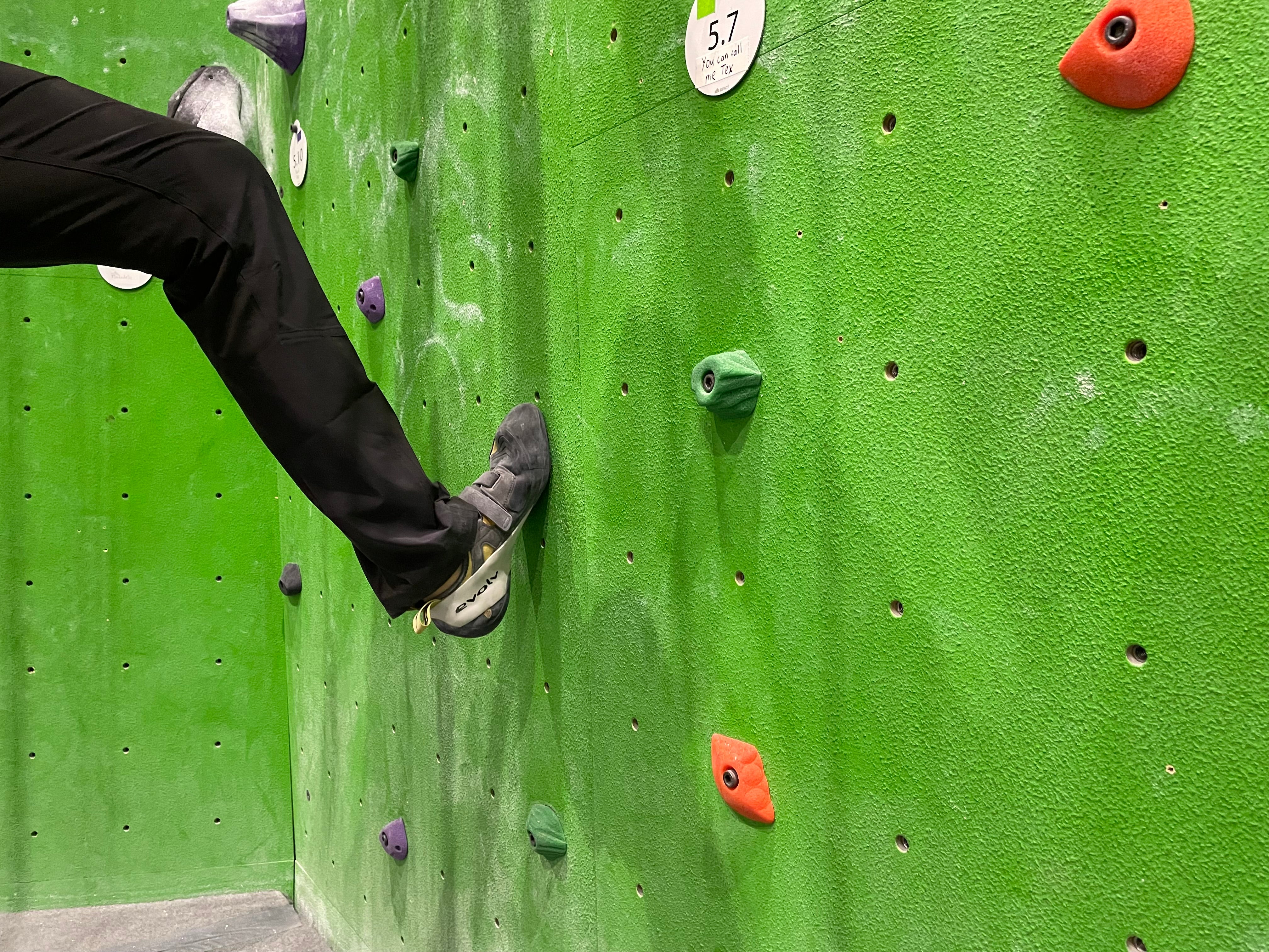 Climping Rocks Smearing Technique in Rock Climbing: Get A Grip! – On The Rocks